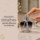 Kit 02 Vidros Estrela Degrade Preto Banheiro 280ml Sabonete E Difusor + Enfeite Luxo